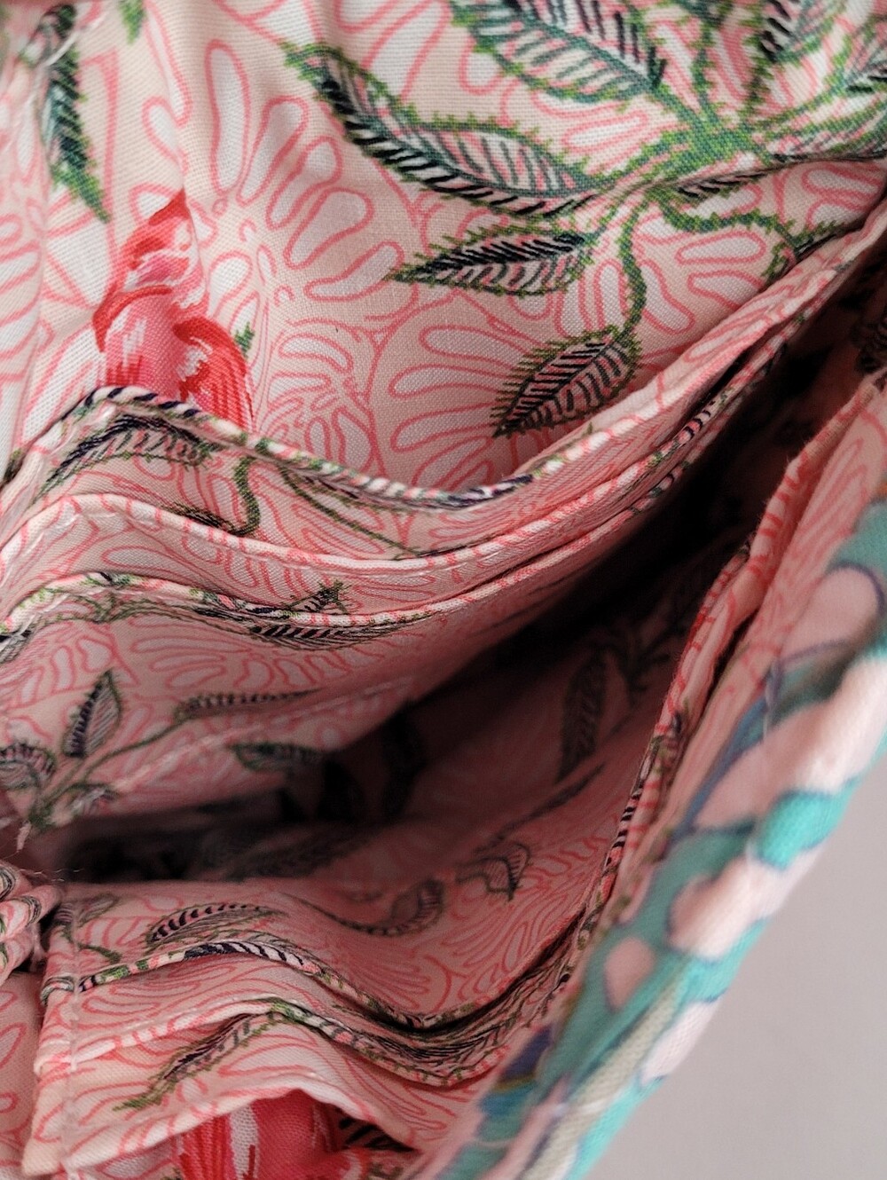 Vera Bradley Mini Hipster Crossbody Bag In Rainforest Canopy RFID - Picture 5 of 10